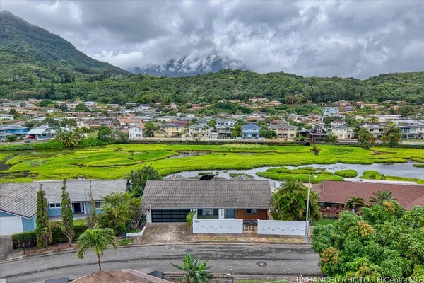 $2,499,000 | 1182 Akuila Place, Kailua, HI 96734