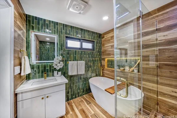 $2,499,000 | 1182 Akuila Place, Kailua, HI 96734