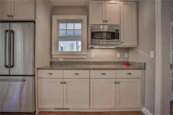 26 Concord Road Bedford, MA 01730 - Photo 3 of 30 Gallery Image 3
