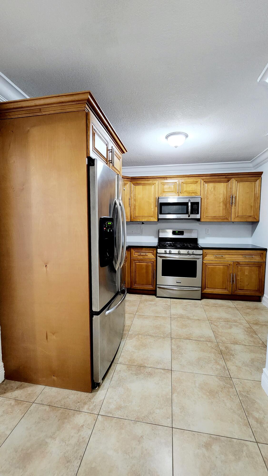 102 Engle Road Lake Worth, FL 33461 - Photo 3 of 16 Kitchen area