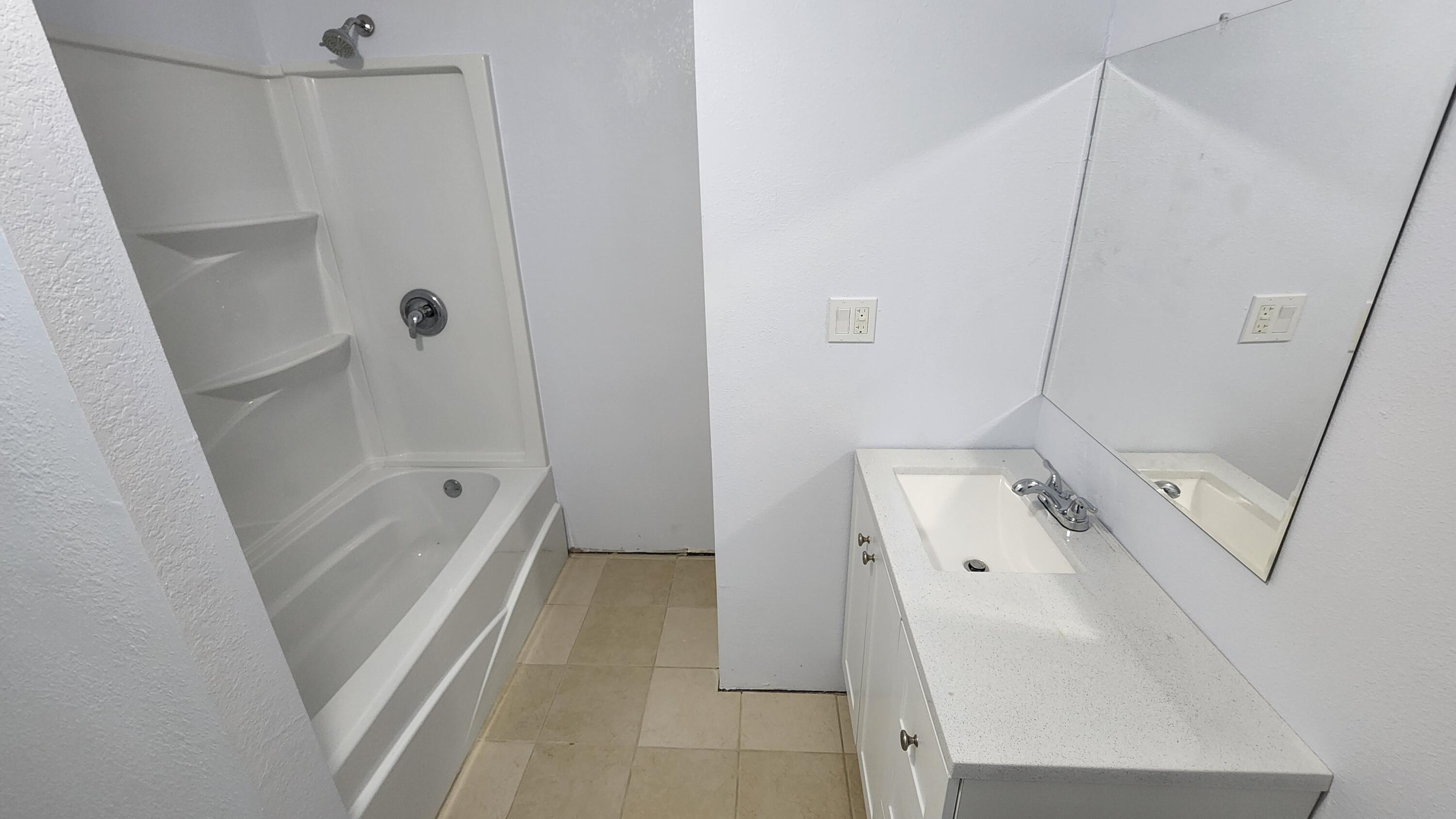 102 Engle Road Lake Worth, FL 33461 - Photo 10 of 16 Second bathroom