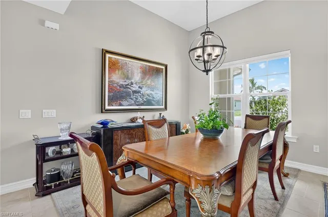 $999,000 | 18725 Lake Hammock Drive, Naples, FL 34114