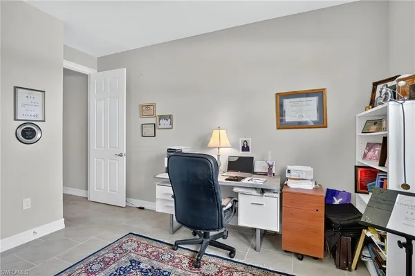 $925,000 | 18725 Lake Hammock Drive, Naples, FL 34114