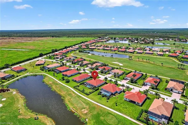 $925,000 | 18725 Lake Hammock Drive, Naples, FL 34114