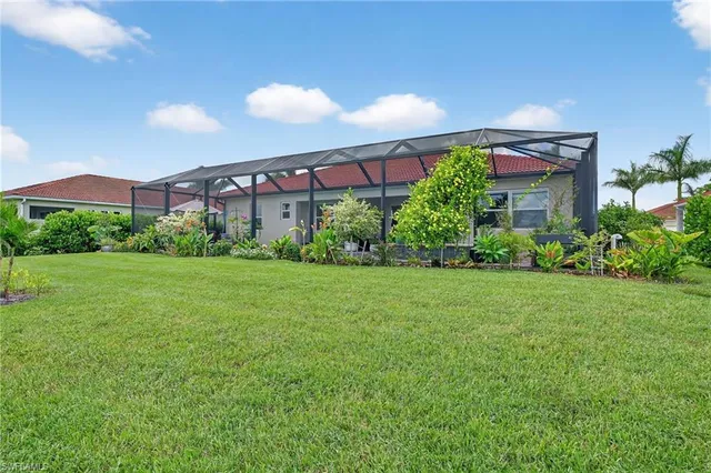 $999,000 | 18725 Lake Hammock Drive, Naples, FL 34114