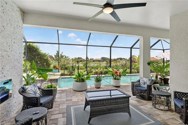 $999,000 | 18725 Lake Hammock Drive, Naples, FL 34114