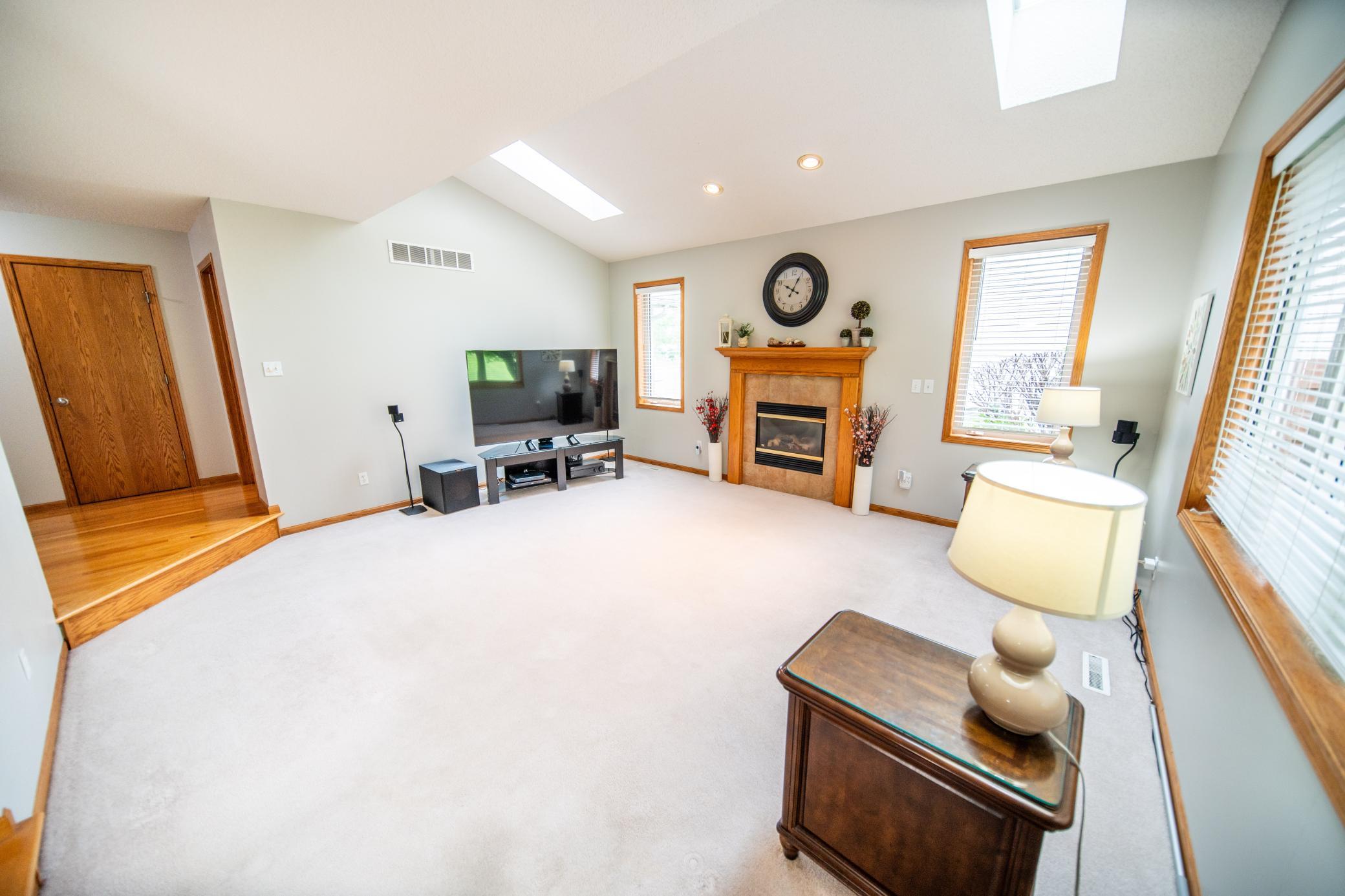 2505 Boulder Ridge Lane Northwest Rochester, MN 55901 - Photo 2 of 63