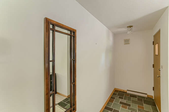 17 River Bluff Road Elgin, IL 60120 - Photo 5 of 28
