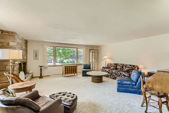17 River Bluff Road Elgin, IL 60120 - Photo 6 of 28