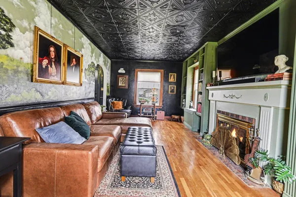 $229,900 | 537 West Maple Street, Mason, MI 48854