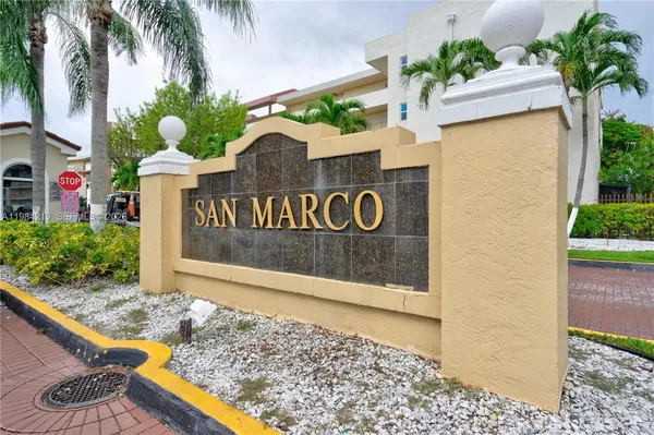 $2,200 | 8870 Fontainebleau Boulevard, Unit 503, Miami, FL 33172