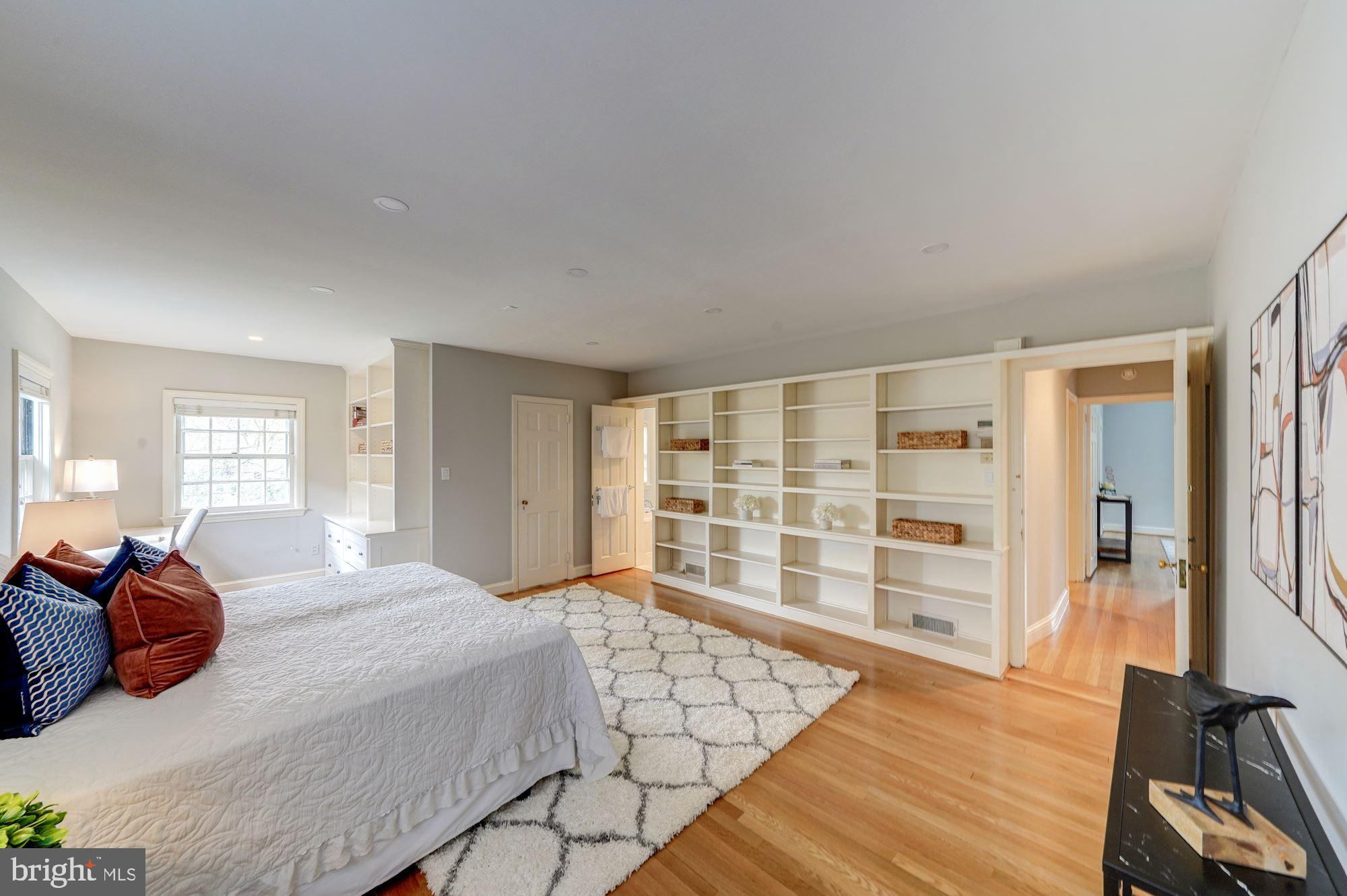 4909 Linnean Avenue Northwest Washington, DC 20008 - Photo 15 of 36