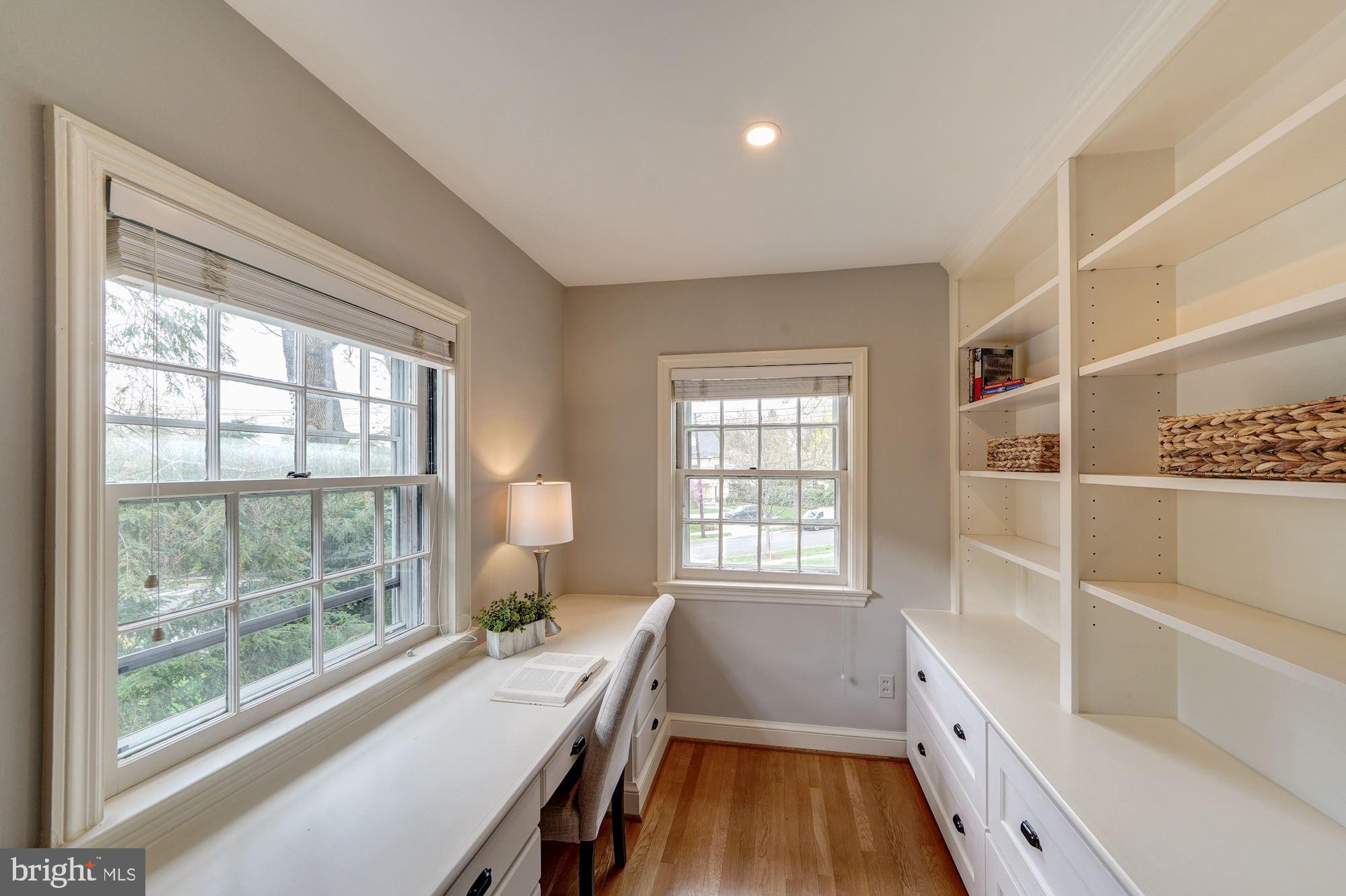 4909 Linnean Avenue Northwest Washington, DC 20008 - Photo 16 of 36
