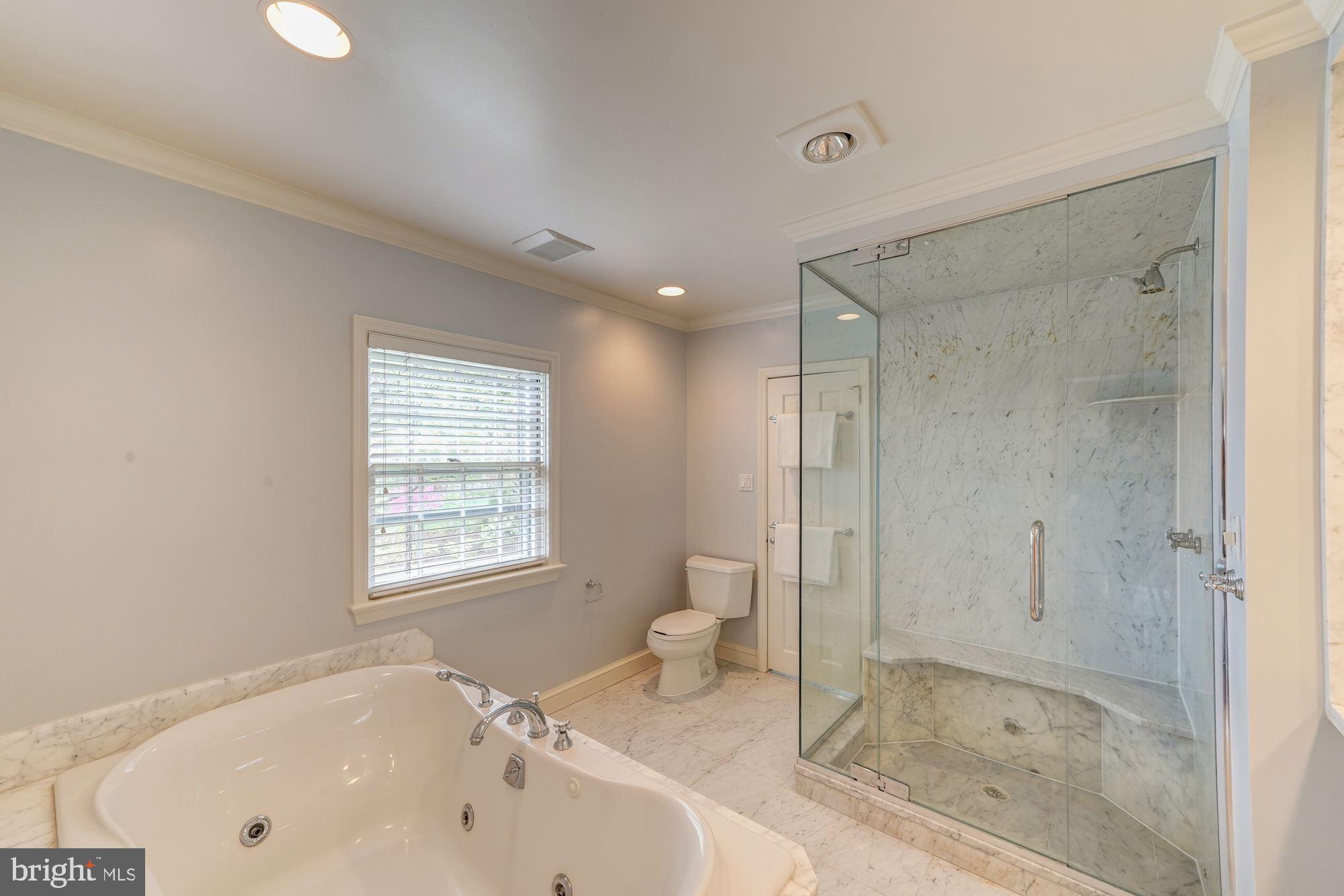 4909 Linnean Avenue Northwest Washington, DC 20008 - Photo 18 of 36