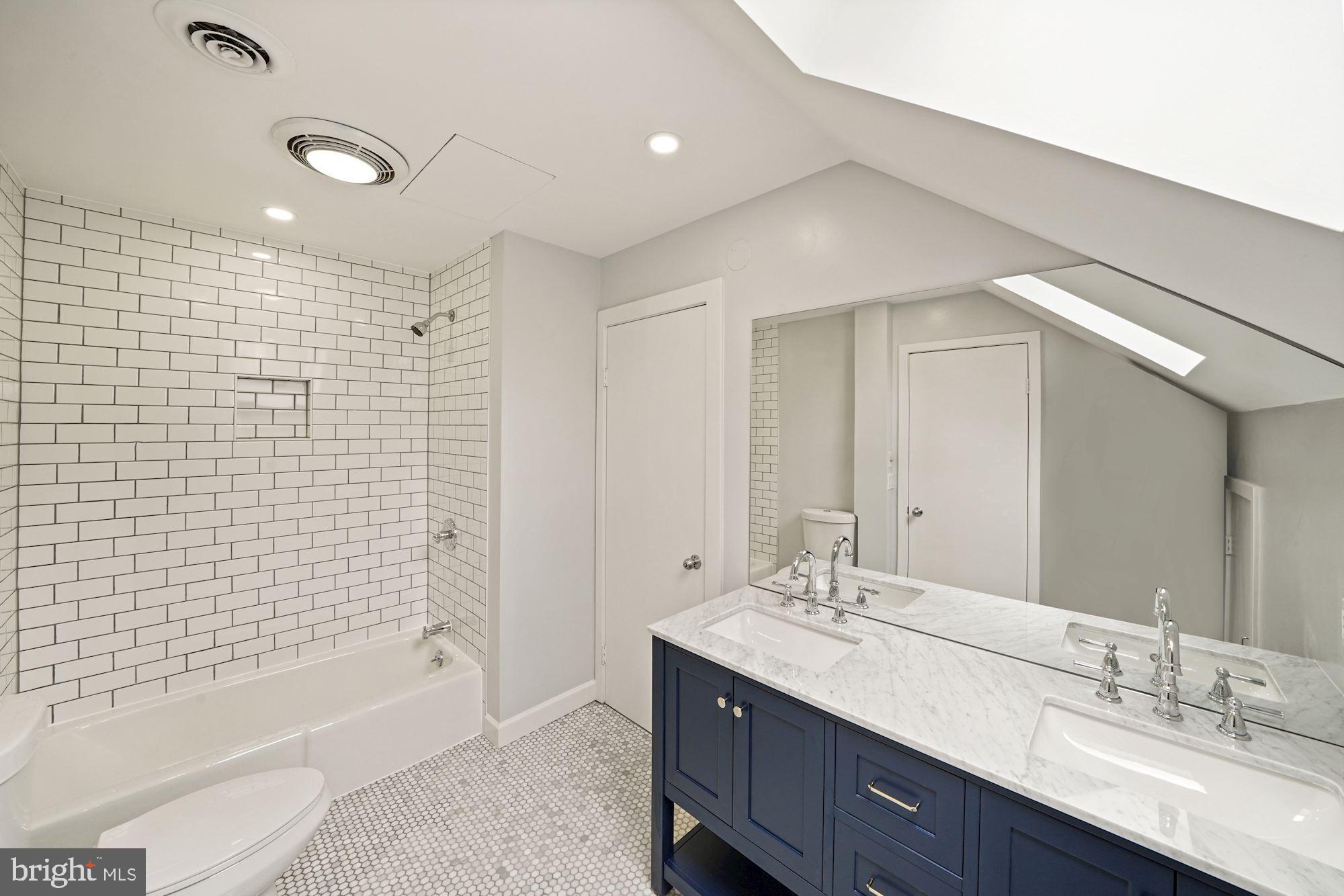 4909 Linnean Avenue Northwest Washington, DC 20008 - Photo 27 of 36
