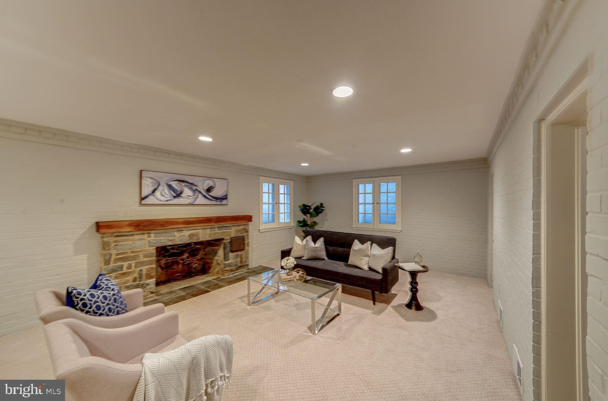 4909 Linnean Avenue Northwest Washington, DC 20008 - Photo 28 of 36