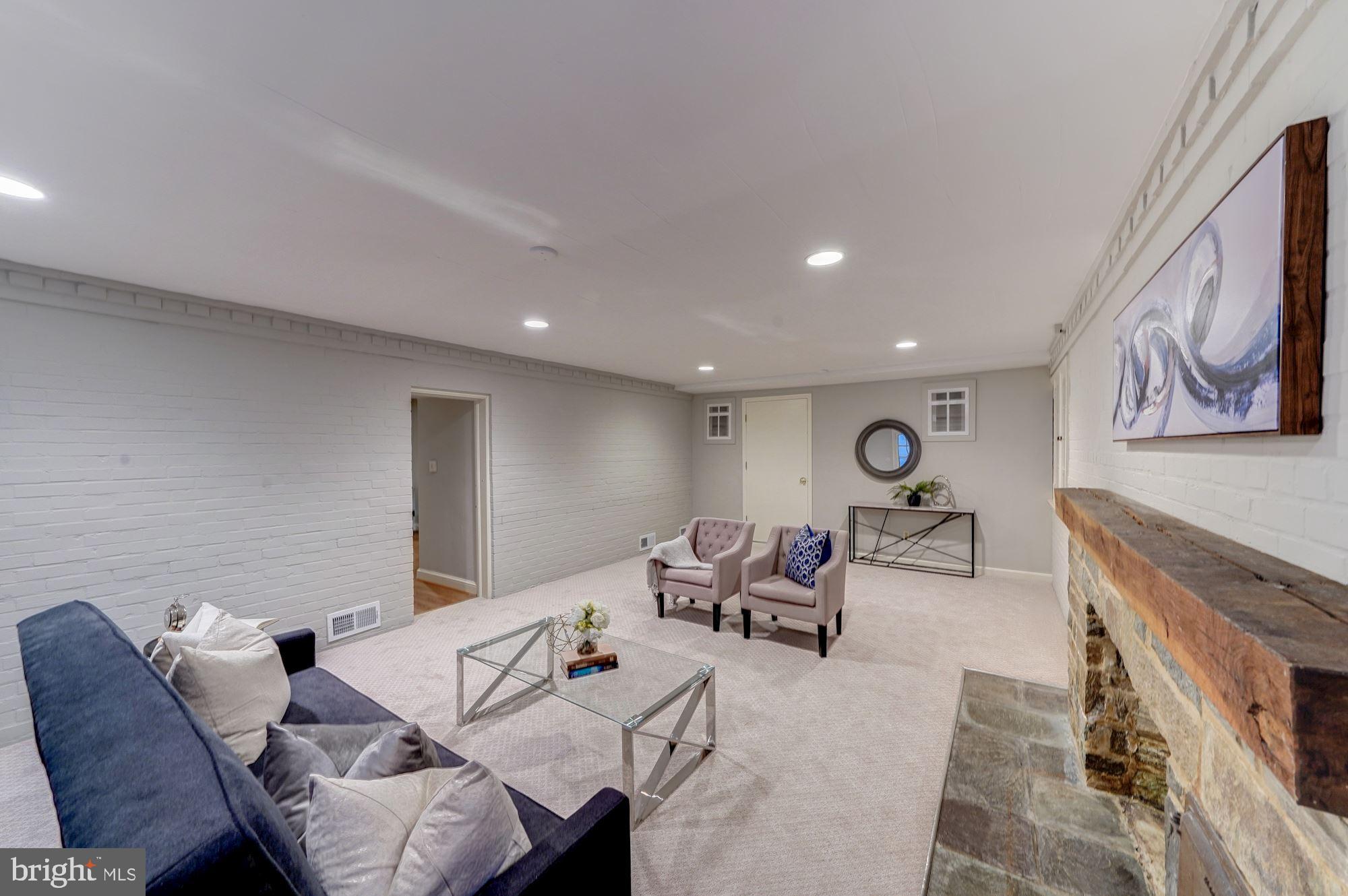 4909 Linnean Avenue Northwest Washington, DC 20008 - Photo 29 of 36