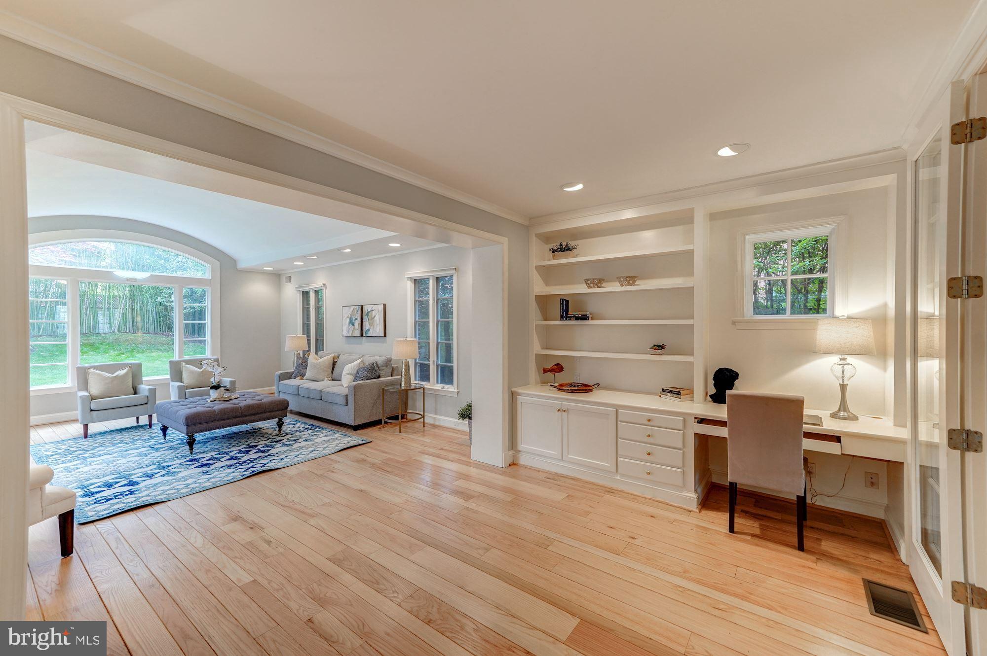 4909 Linnean Avenue Northwest Washington, DC 20008 - Photo 5 of 36