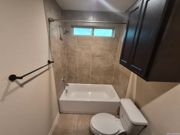 $1,395 | 6842 Lakeview Dr., Unit 101, San Antonio, TX 78244