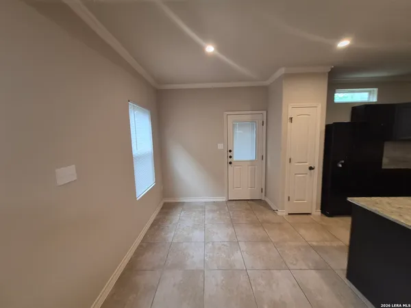 $1,395 | 6842 Lakeview Dr., Unit 101, San Antonio, TX 78244