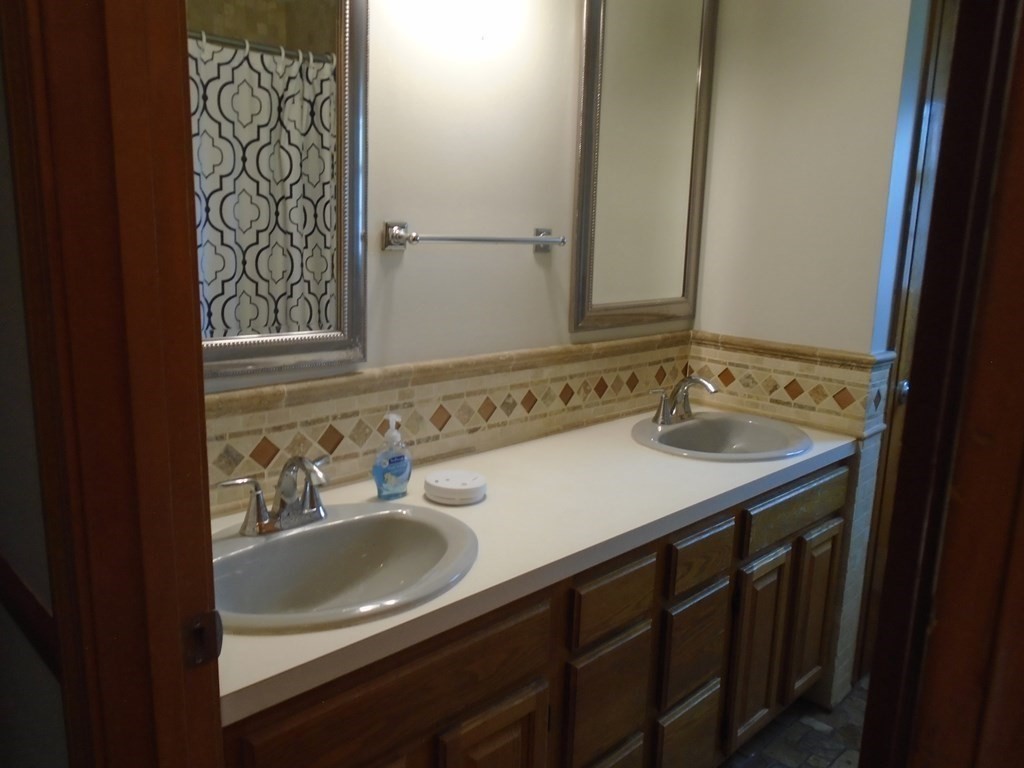 30 Central Tree Road Rutland, MA 01543 - Photo 17 of 24