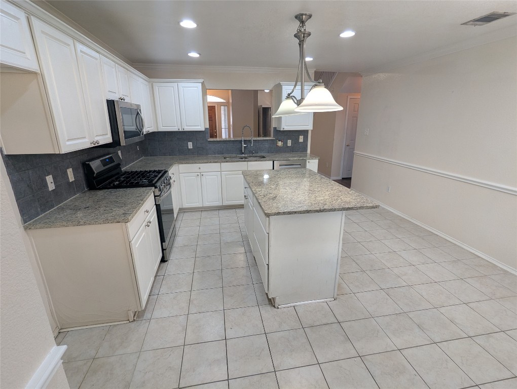 1016 Stacia's Way Pflugerville, TX 78660 - Photo 6 of 34