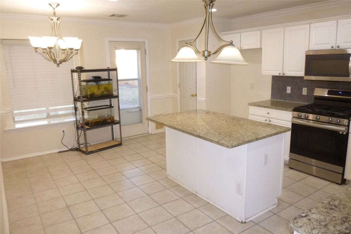 1016 Stacia's Way Pflugerville, TX 78660 - Photo 10 of 34