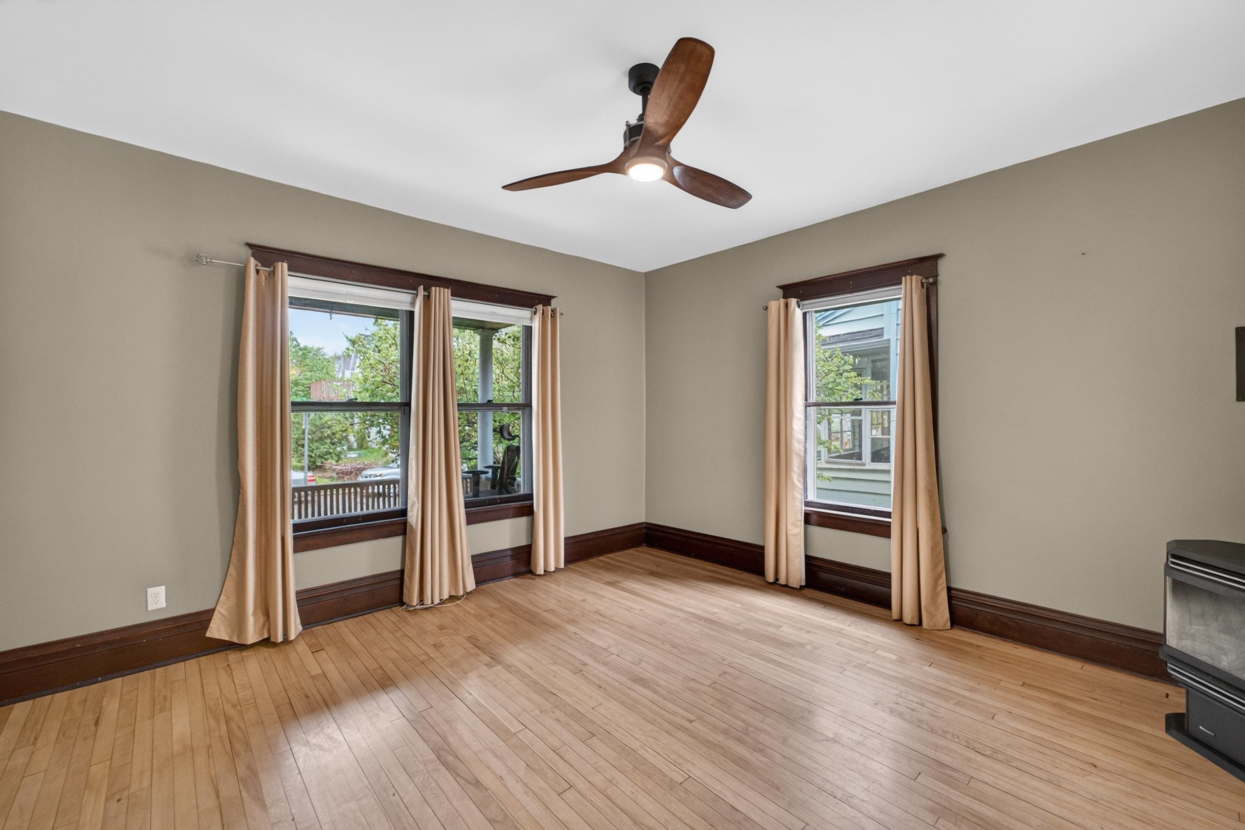 205 Dixon Street Madison, WI 53704 - Photo 8 of 39