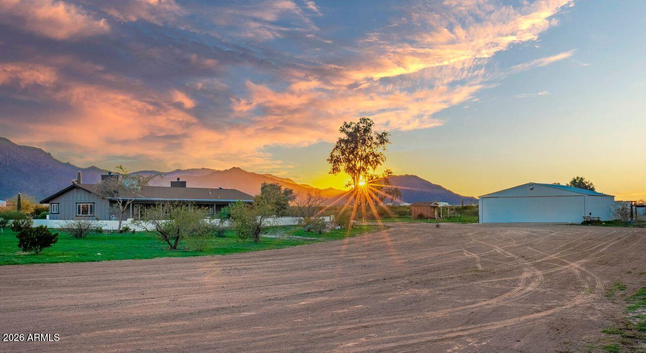 51718 West Donald Road Aguila, AZ 85320 - Photo 3 of 59