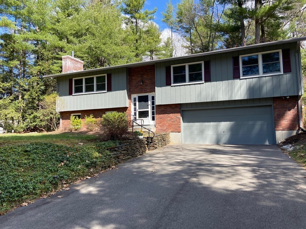 239 Aubinwood Road Amherst, MA 01002 - Photo 1 of 42 Gallery Image 1