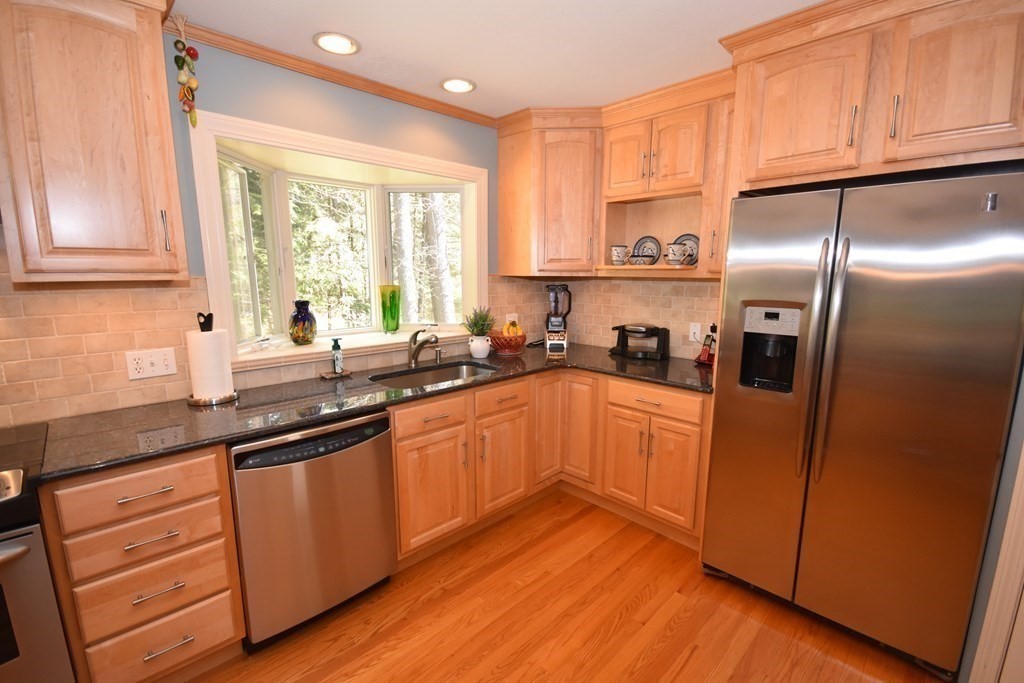 239 Aubinwood Road Amherst, MA 01002 - Photo 12 of 42 Gallery Image 12