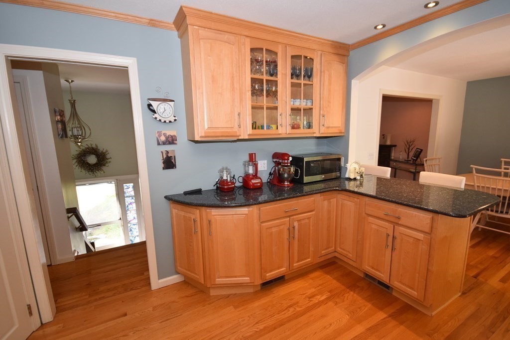 239 Aubinwood Road Amherst, MA 01002 - Photo 14 of 42 Gallery Image 14