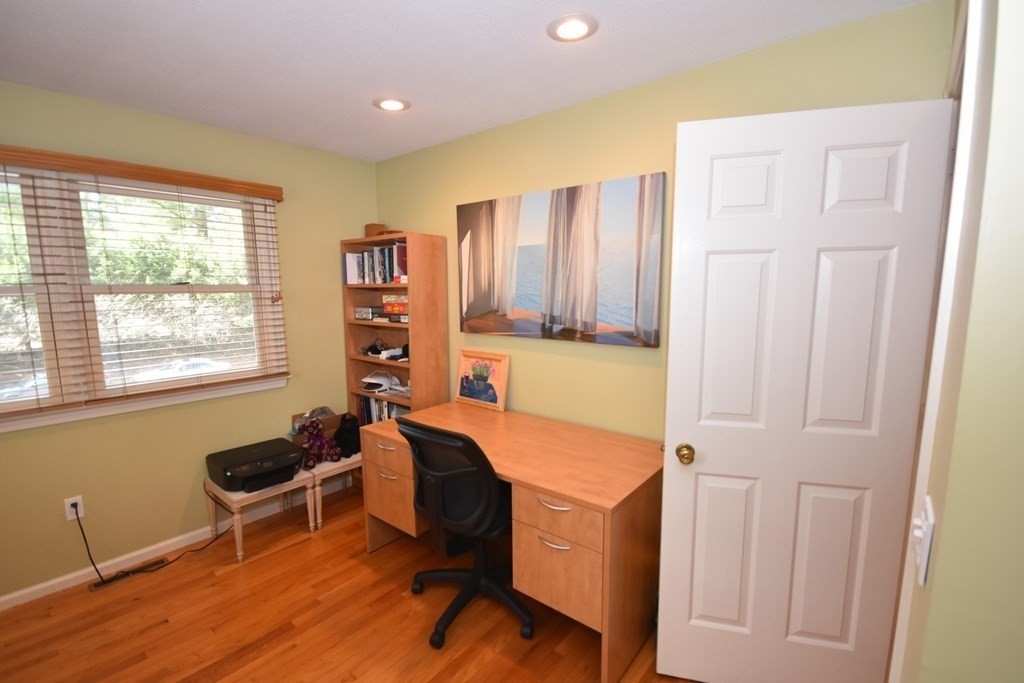239 Aubinwood Road Amherst, MA 01002 - Photo 23 of 42 Gallery Image 23