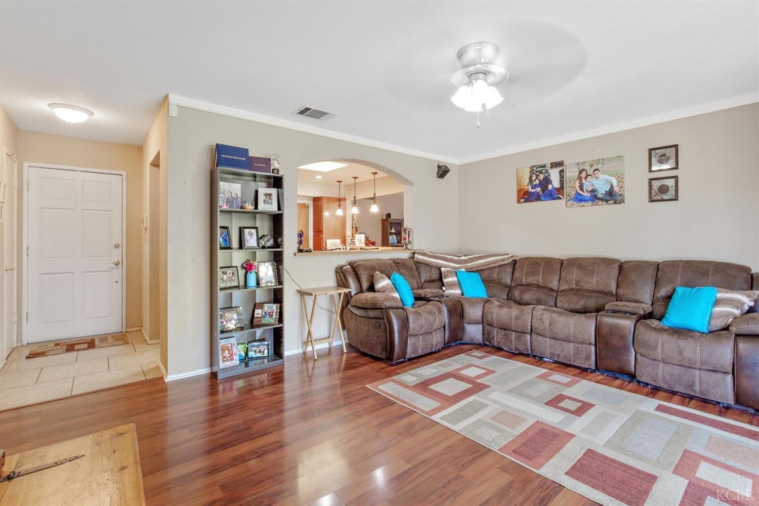 438 West Spring Lane Lemoore, CA 93245 - Photo 5 of 27 Gallery Image 5