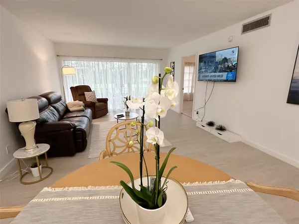 $2,200 | 3000 North Palm Aire Drive, Unit 103, Pompano Beach, FL 33069