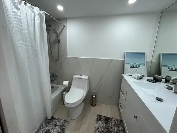 $2,200 | 3000 North Palm Aire Drive, Unit 103, Pompano Beach, FL 33069