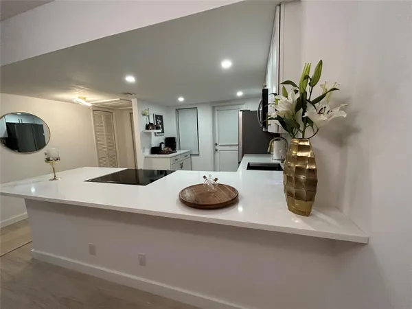 $2,200 | 3000 North Palm Aire Drive, Unit 103, Pompano Beach, FL 33069