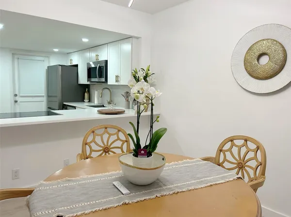 $2,200 | 3000 North Palm Aire Drive, Unit 103, Pompano Beach, FL 33069