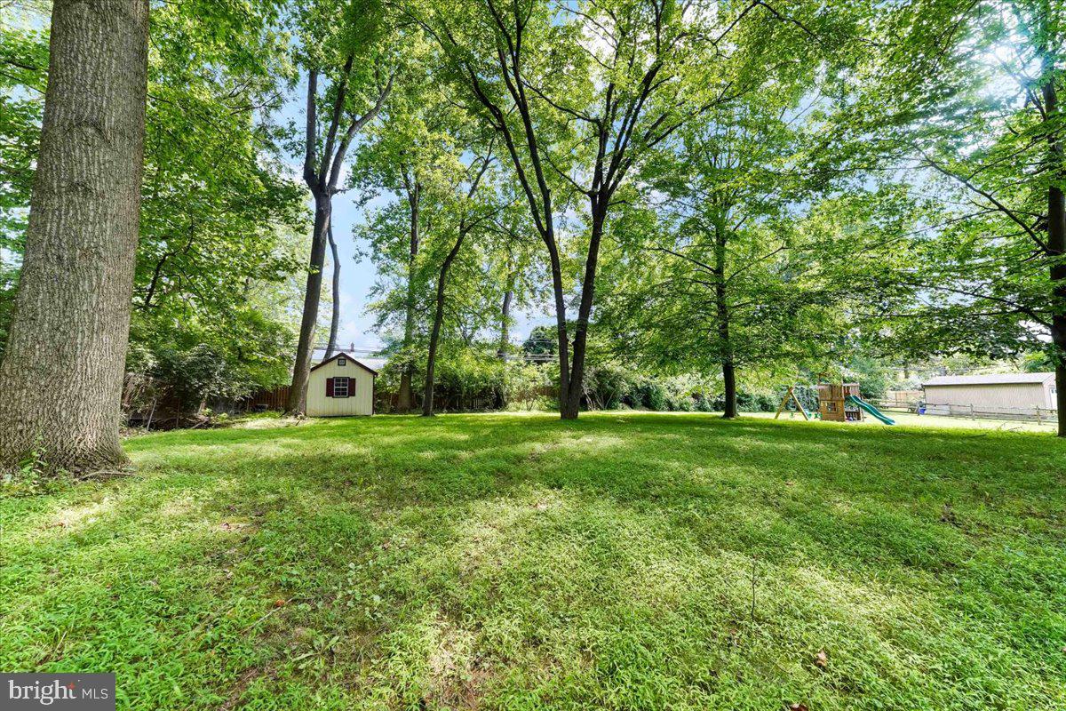 405 Warren Road West Chester, PA 19382 - Photo 4 of 31 Gallery Image 4