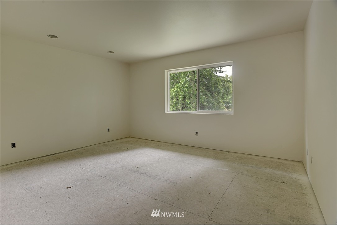 3569 Capstone Avenue Bremerton, WA 98310 - Photo 10 of 11 Gallery Image 10
