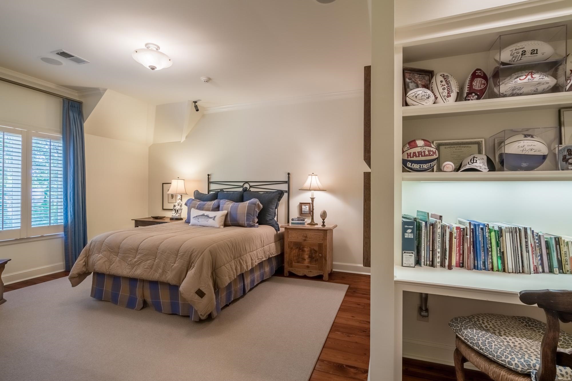 2951 Iroquois Road Memphis, TN 38111 - Photo 16 of 24 a spacious bedroom with a bed and closet