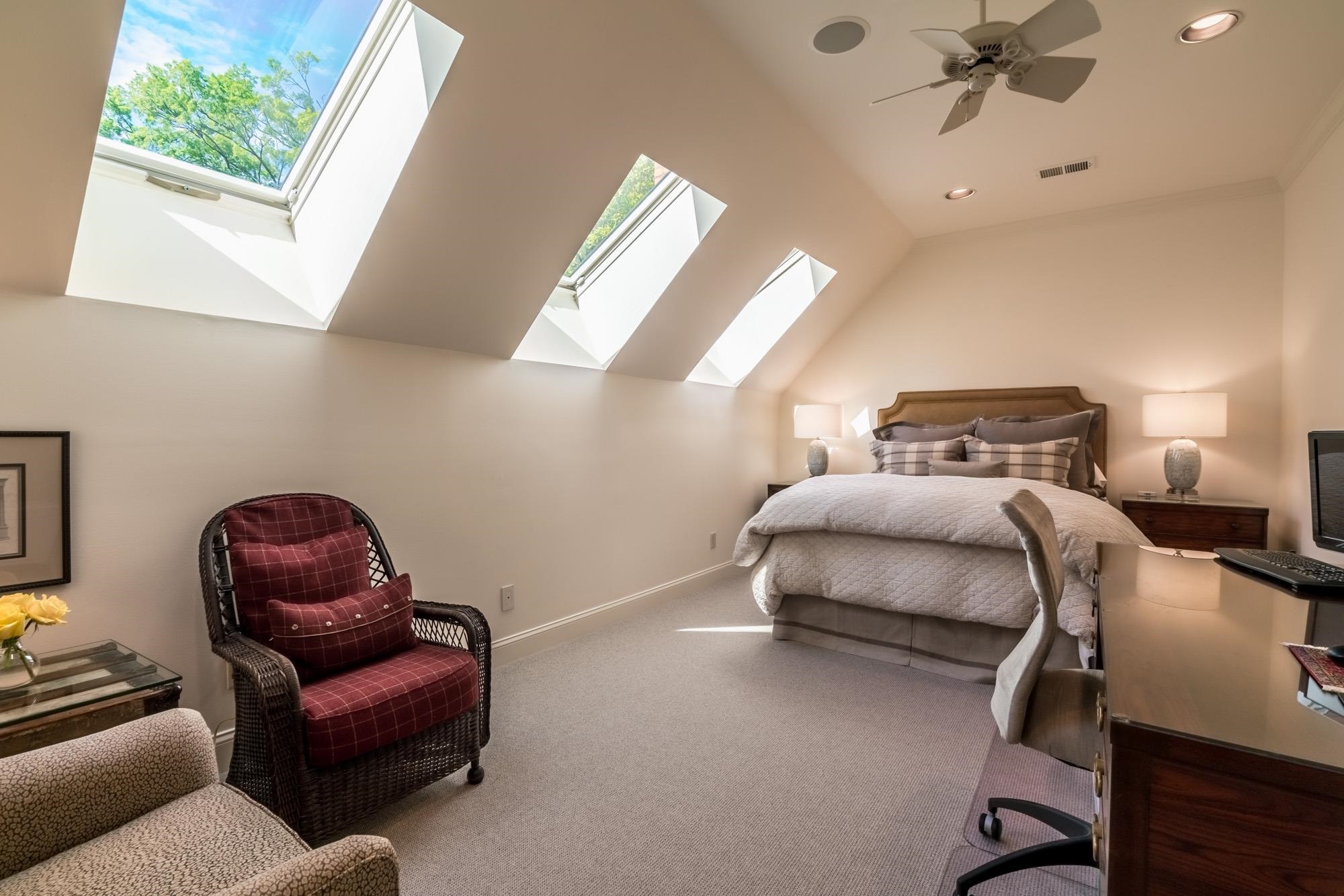 2951 Iroquois Road Memphis, TN 38111 - Photo 19 of 24 a bedroom with a bed and a couch