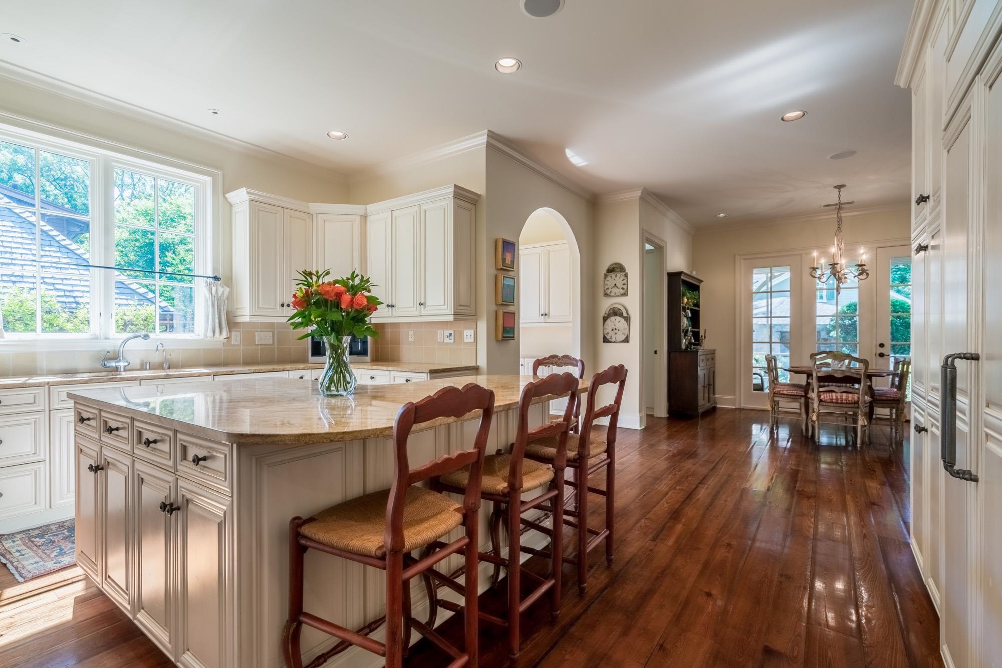 2951 Iroquois Road Memphis, TN 38111 - Photo 8 of 24 a view of a a dining room with furniture window and wooden floor