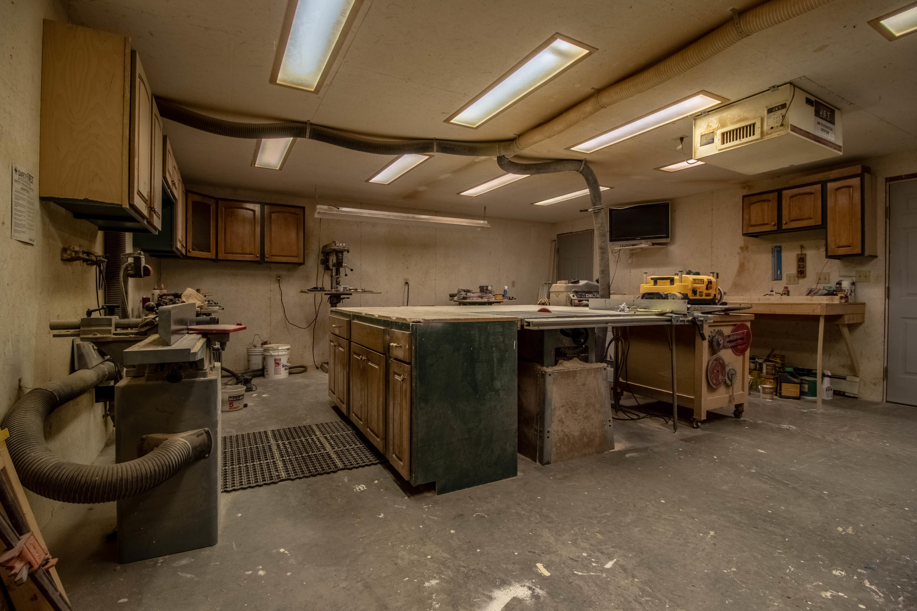 326 Elm Street Limerick, ME 04048 - Photo 34 of 35 50