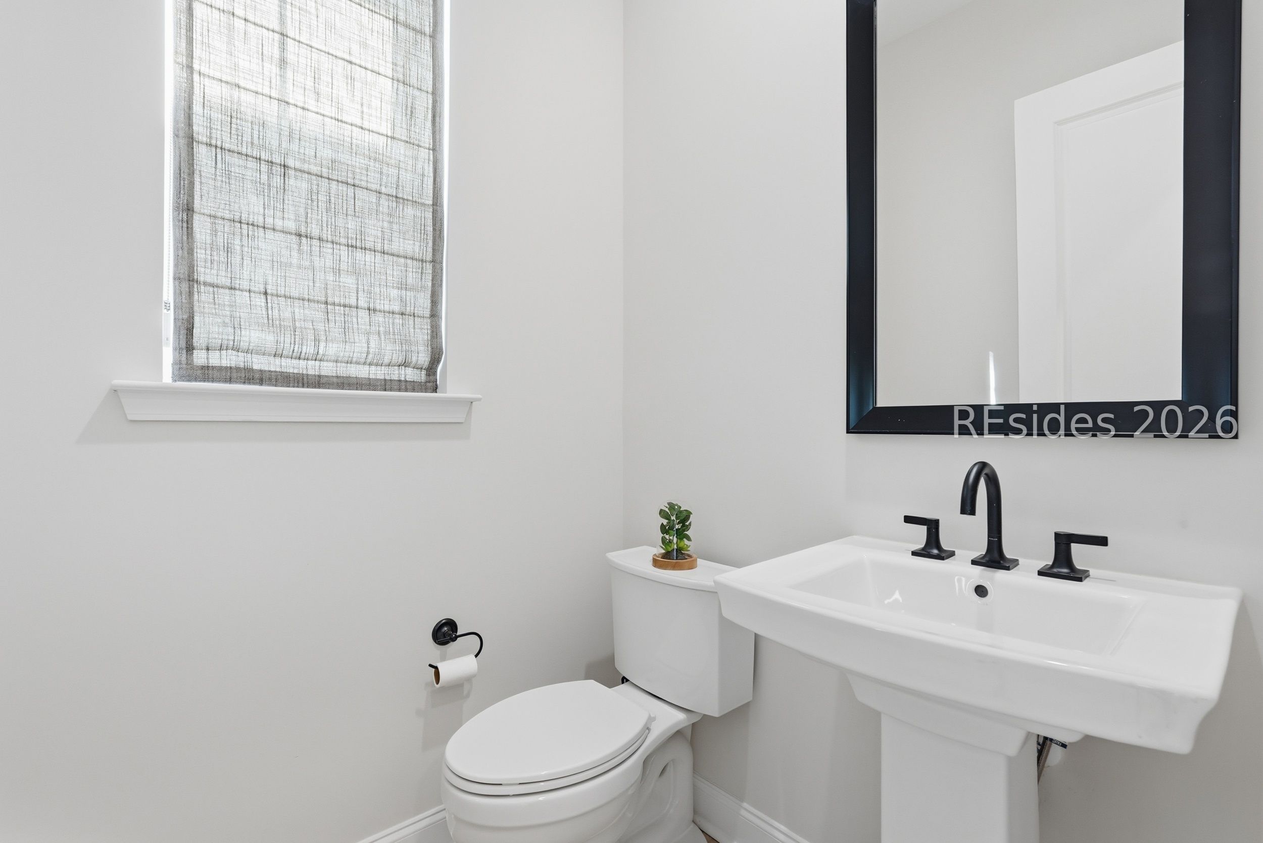 180 Oleander Way Hardeeville, SC 29927 - Photo 10 of 49 Half bath downstairs