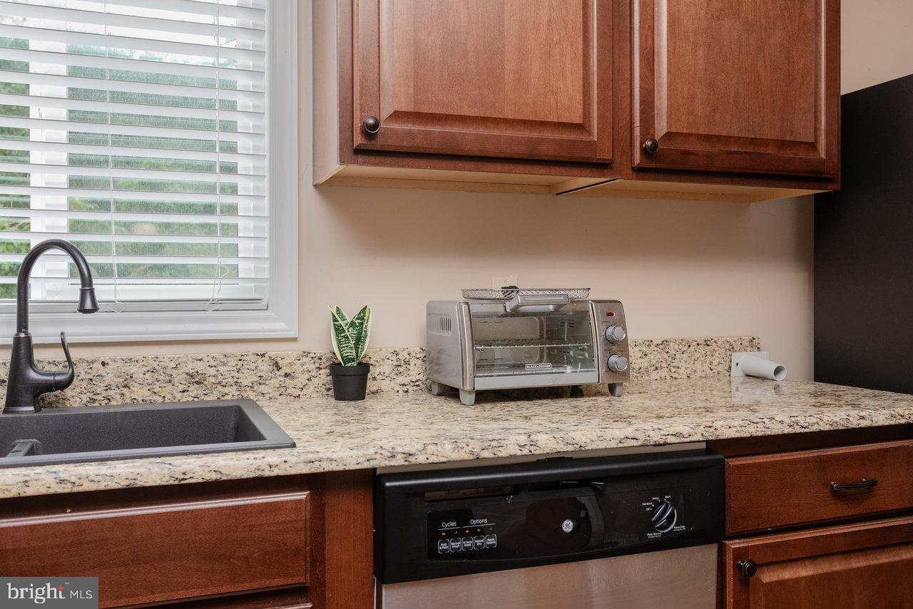 159 Park View Shenandoah, VA 22849 - Photo 16 of 66 a kitchen with granite countertop stainless steel appliances sink and cabinets
