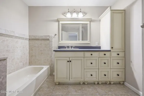 $510,000 | 253 Colby Place, Morganville, NJ 07751