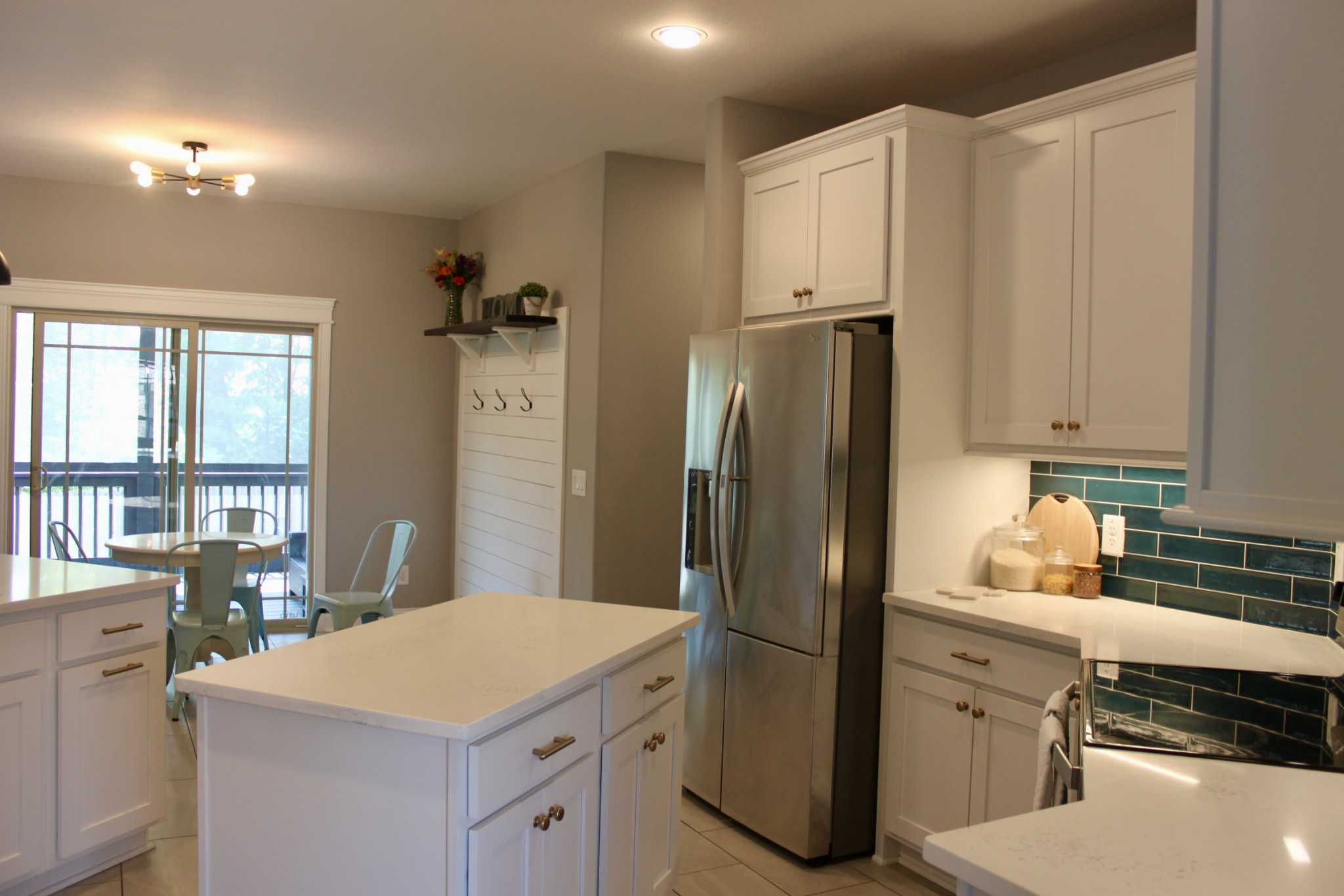 878 Burley Barn Road Clarksville, TN 37042 - Photo 3 of 47