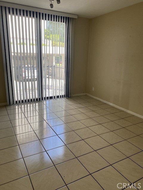8105 Redlands Street, Unit 107 Playa del Rey, CA 90293 - Photo 15 of 43 a view of an empty room and a window