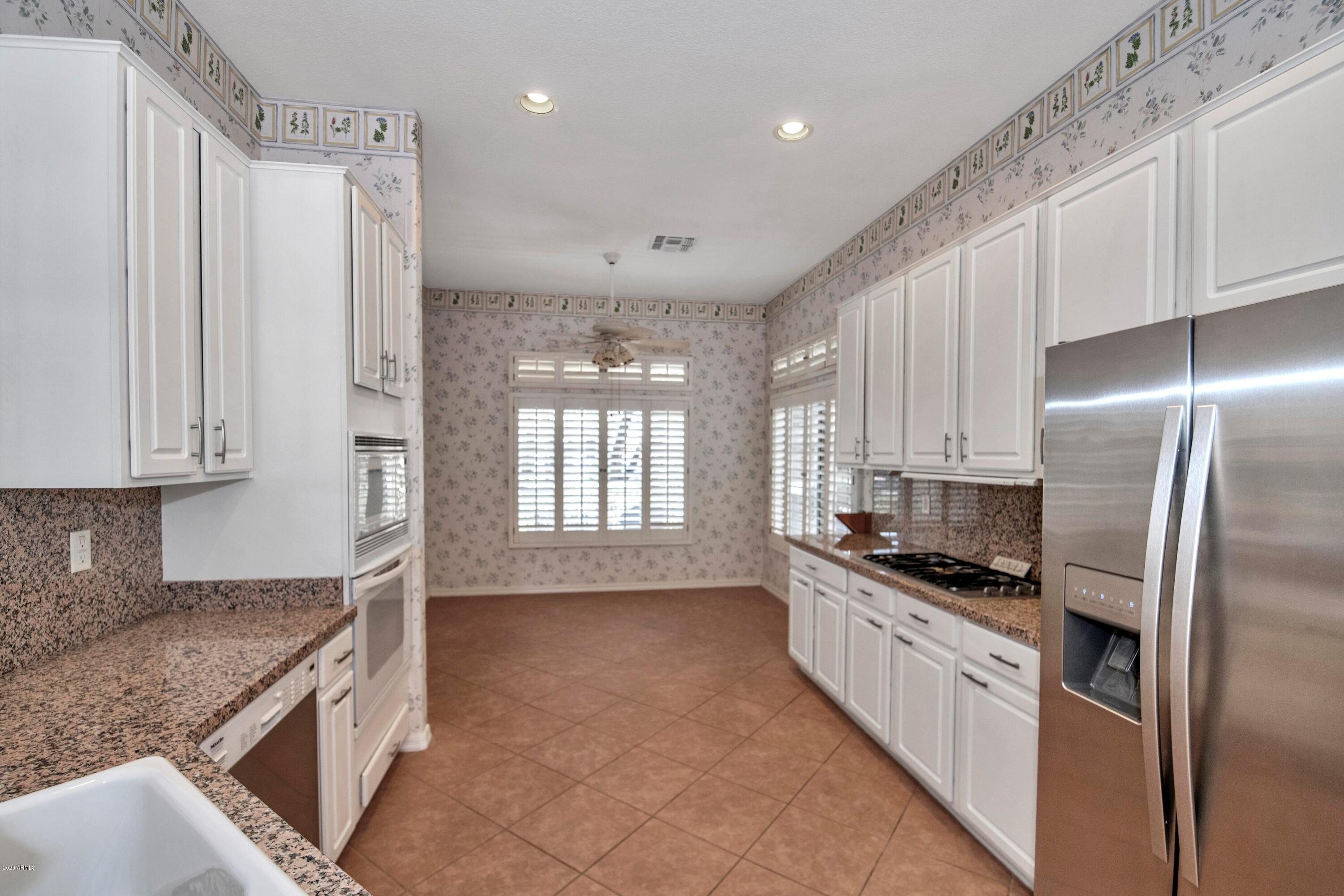 4530 East Walnut Road Gilbert, AZ 85298 - Photo 11 of 52 4530 E Wa-013-032-DLB 7301-MLS_Size